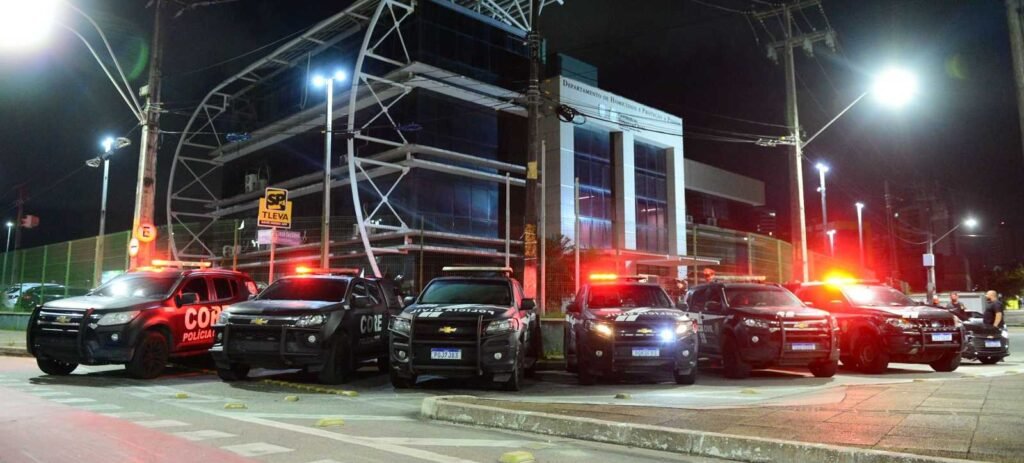 PCCE prende suspeito de participação em homicídio de mulher em garupa de motocicleta PCCE prende suspeito de participação em homicídio de mulher em garupa de motocicleta