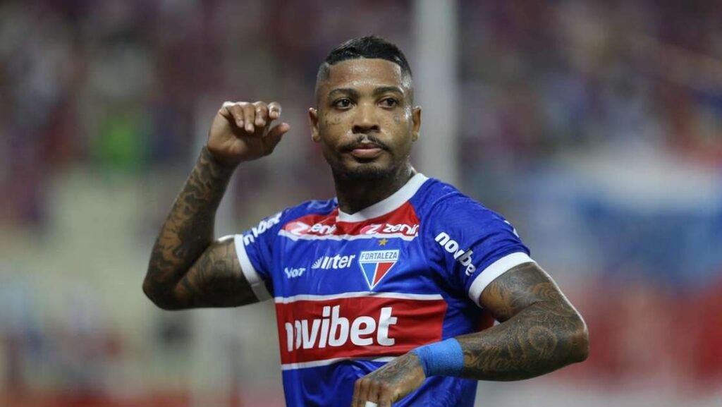 Marinho treina normalmente e deve reforçar o Fortaleza contra o Vélez - Jogada