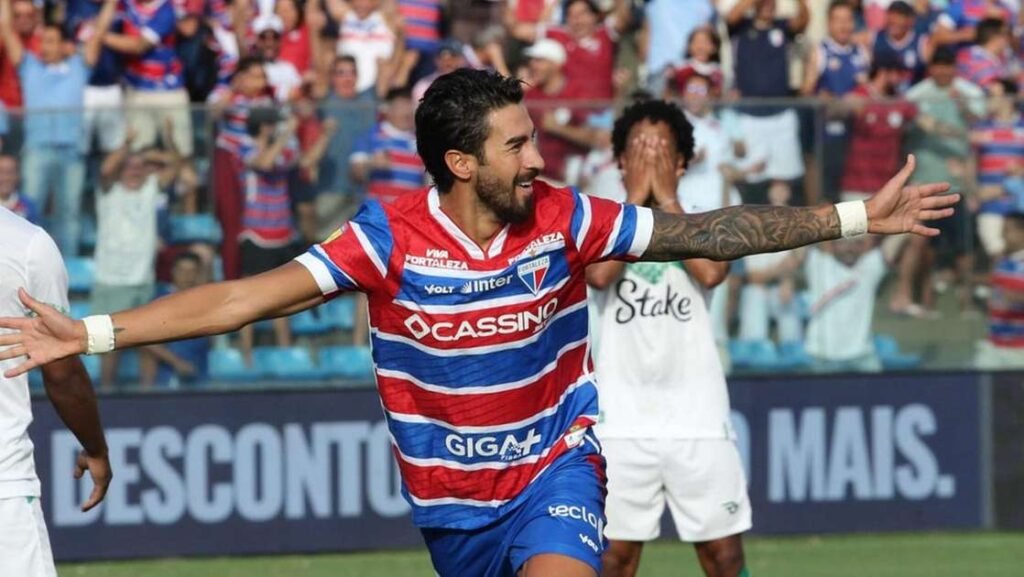 Universidade de Chile tenta empréstimo de Lucero para temporada 2026 - Jogada