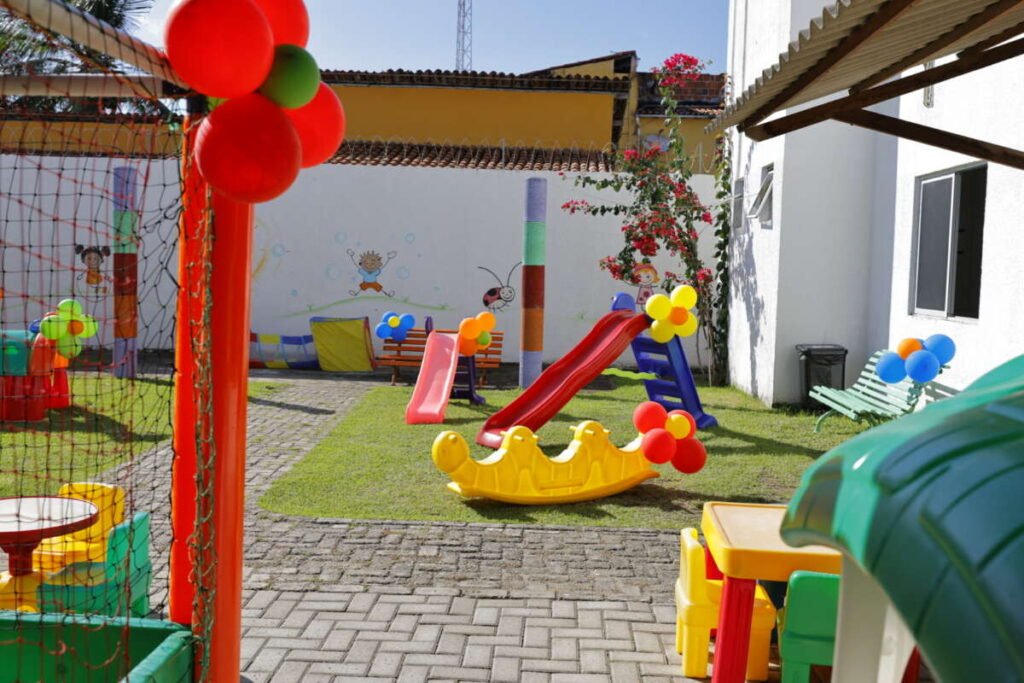 Governo do Ceará entrega 32 novas brinquedocreches nesta segunda (23)
