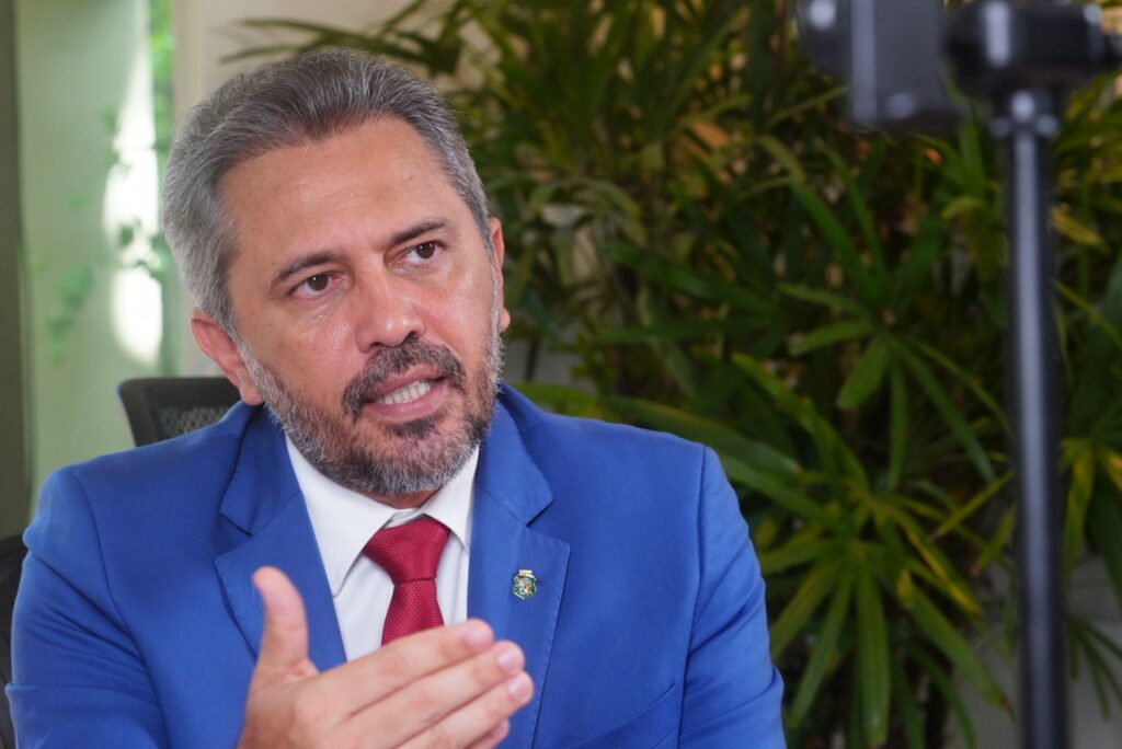 Governo do Ceará oficializa novos secretários titulares