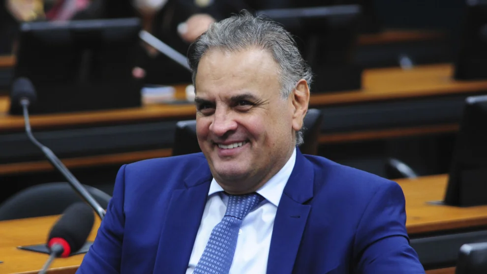 Aécio Neves desiste de disputar a Presidência e PSDB ficará sem candidato em 2026
