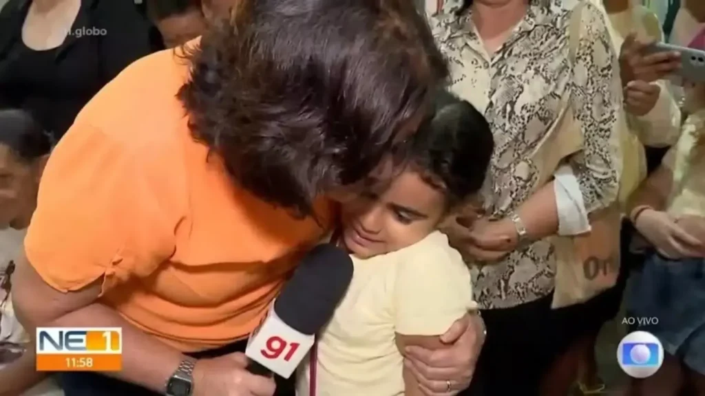 Conheça Bianka Carvalho, repórter que emocionou o país ao acolher menina em entrevista ao vivo