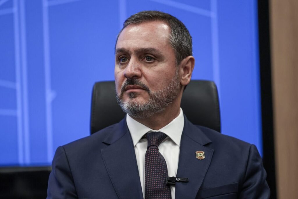 André Mendonça determina afastamento de Andrei Rodrigues do comando da PF